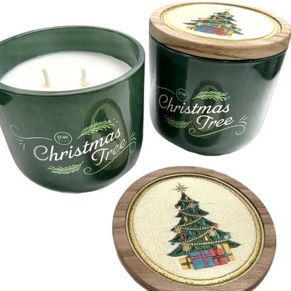 NWT!🎄 DW HOME Christmas Tree Candle 13.6 Oz. Needlework Decorative Lid - Picture 2 of 8